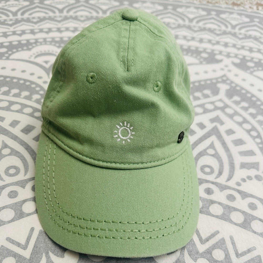 Green Roxy Hat